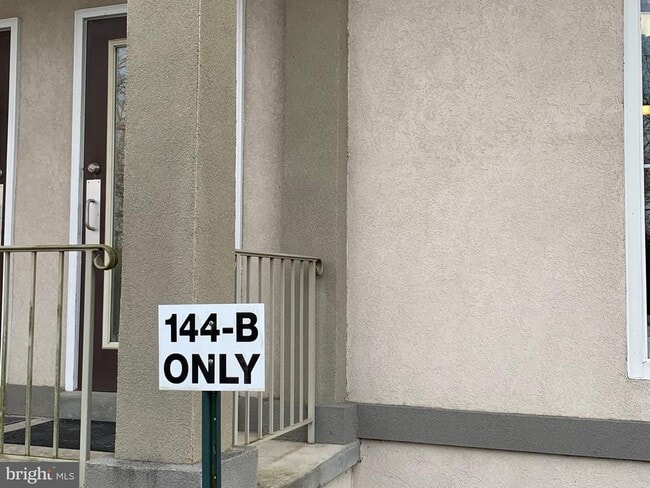 Photo - 144 WATER St