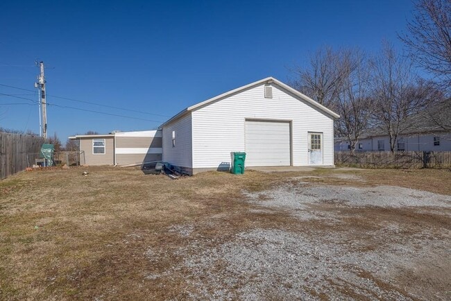 Photo - 12840 Ruby Rd House