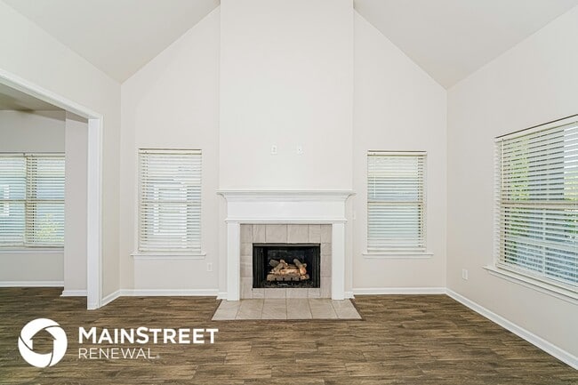 Photo - 1041 Crawford Ct