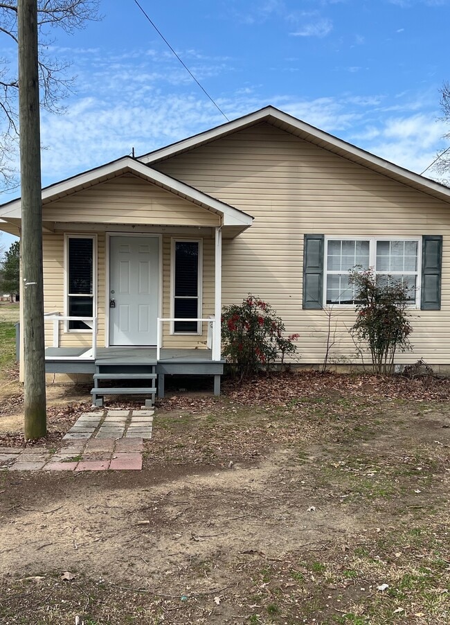 Building Photo - 979 Dowdey Rd Unit A