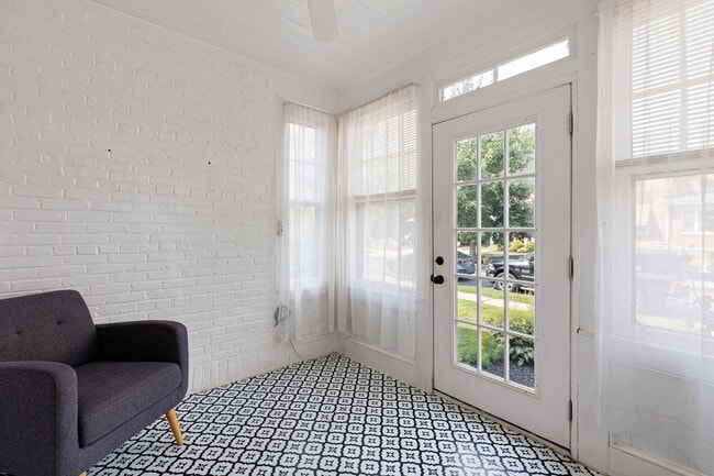 Photo - 2128 Gilles St