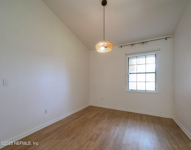 Photo - 231 Otterwood Ct