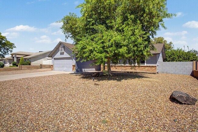 Photo - 1231 N 72nd St