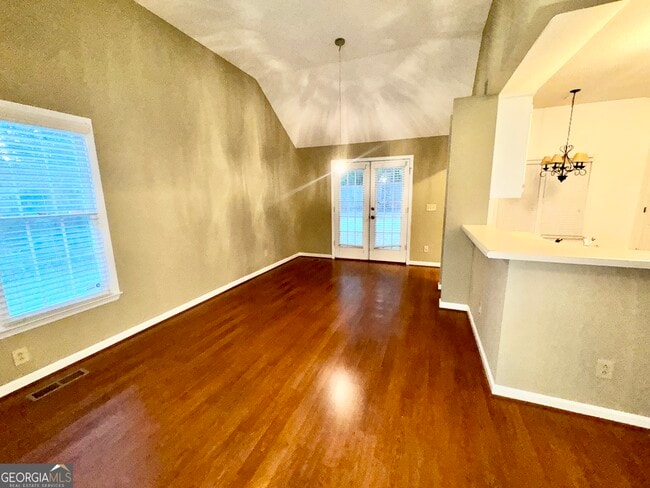 Photo - 216 Spring Hill Ct