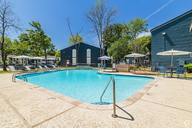 Building Photo - Rock Creek at Hollow Tree Rental