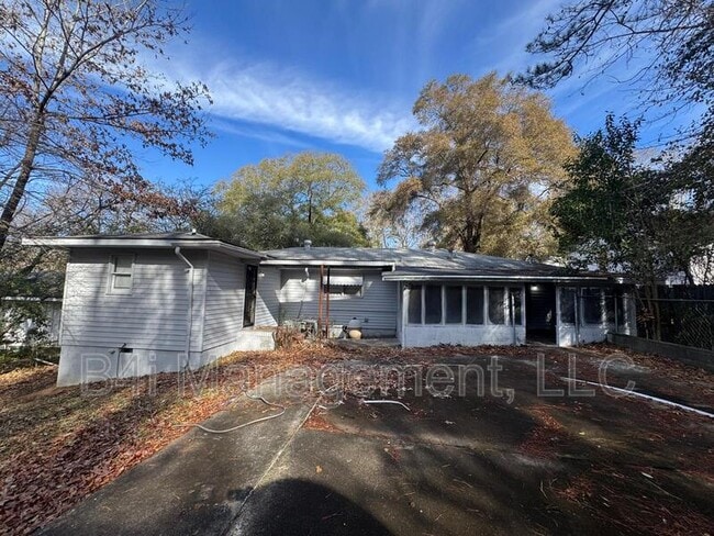Building Photo - 30 Eddy Dr Rental