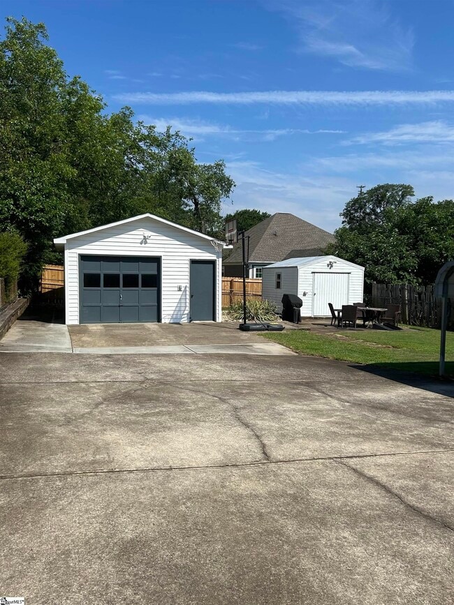 Photo - 118 Brookdale Ave