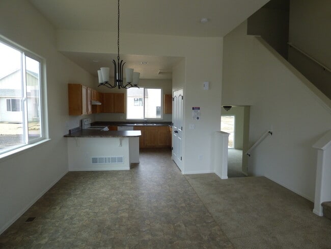 Photo - Spacious 3 Bedroom, 2.5 Bathroom Home in Berthoud- Easy Commuting!