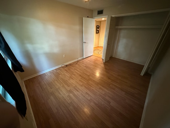 Photo - 6062 Peregrine Ave Unidad 17 Rental