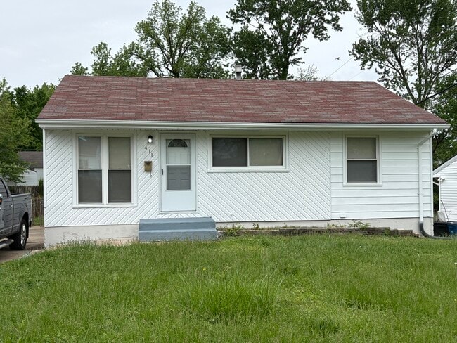Photo - 411 Cameron Rd House