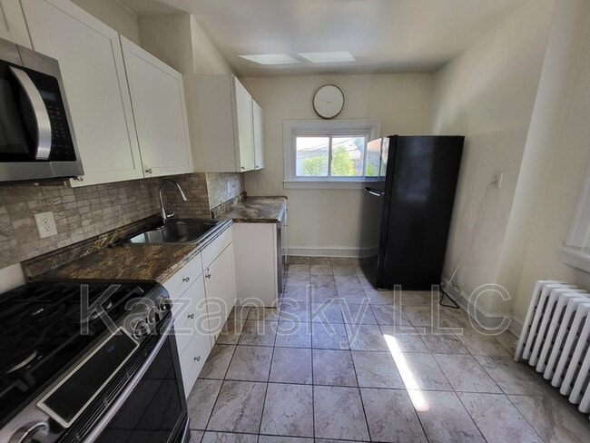 Photo - 6737 N Lawrence St