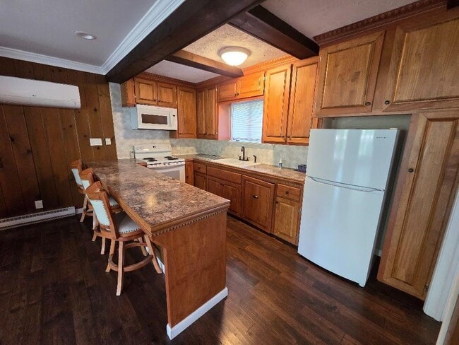 Photo - 2043 Cardner Rd