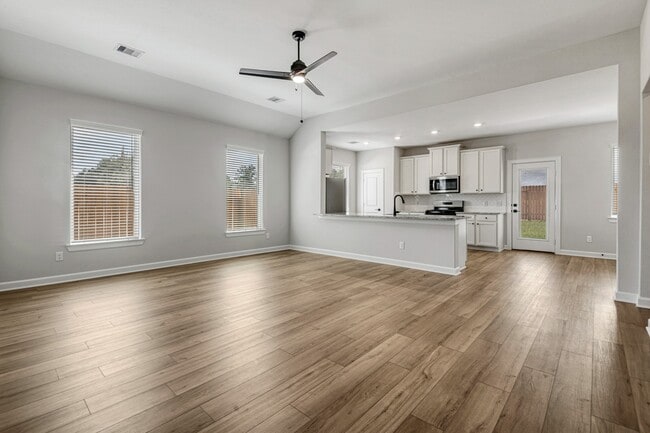 Photo - 15686 Honey Cv Dr