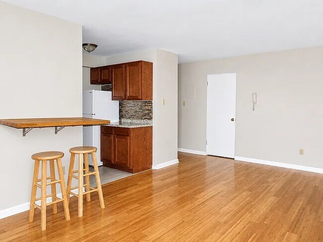 Studio Available Sept. 15+