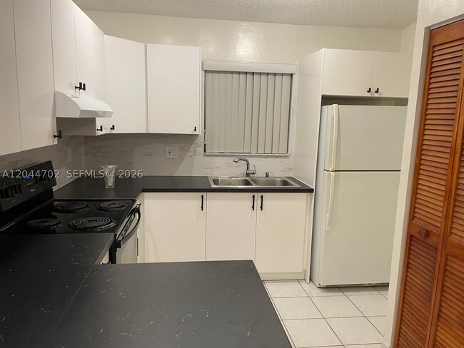 Photo - 10101 W Okeechobee Rd Unit 5202