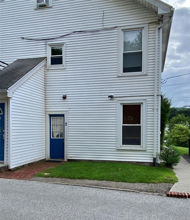 19 Memorial Ave Unit 2