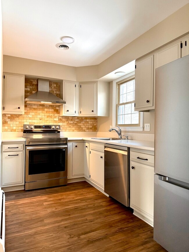 Building Photo - 6 Millrace St N Unit A