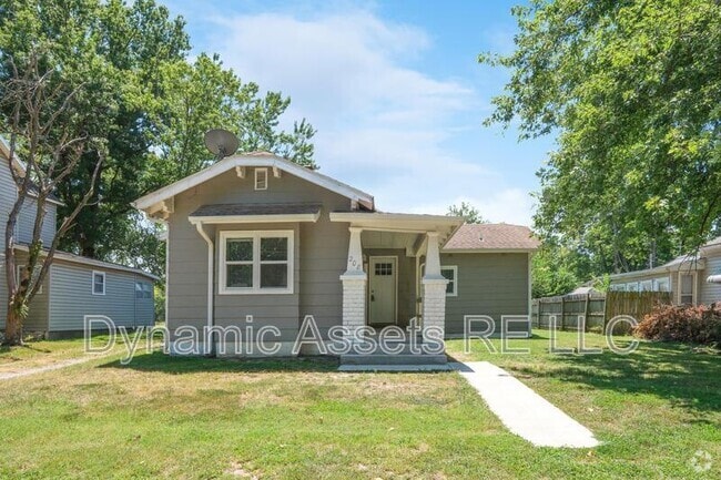 Building Photo - 208 E Park St Unit A Rental