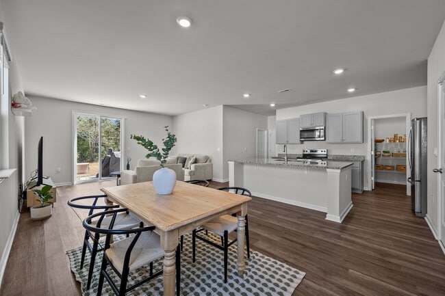 Photo - 107 Delray Ct