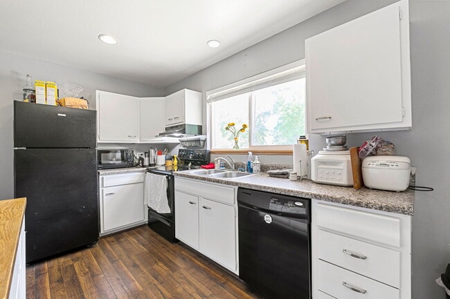 Photo - 501 Cornell Ave