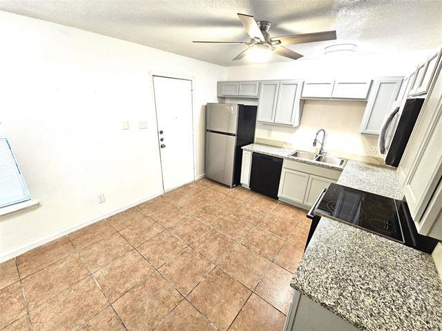 724 Bluebonnet Dr
