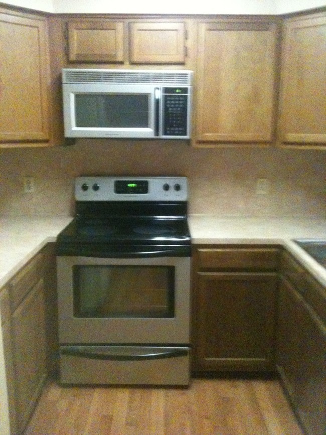 all appliances - 2246 Cedar Way