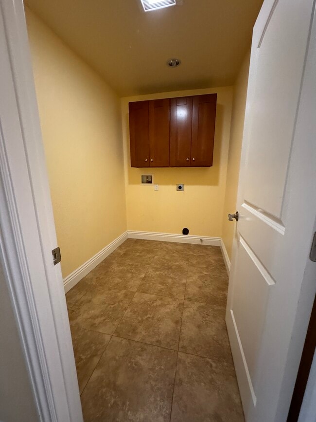 Photo - 6003 Prospect Rd