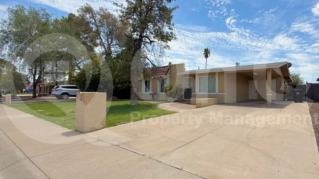 Building Photo - 20021 N 17th Dr Rental
