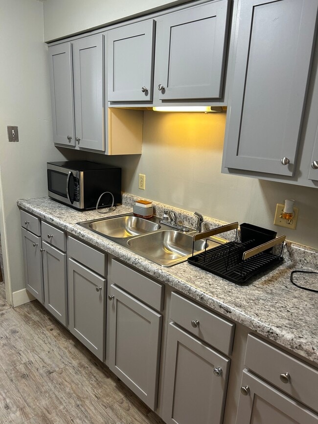 Photo - 4026 N Illinois Ave Unit 2