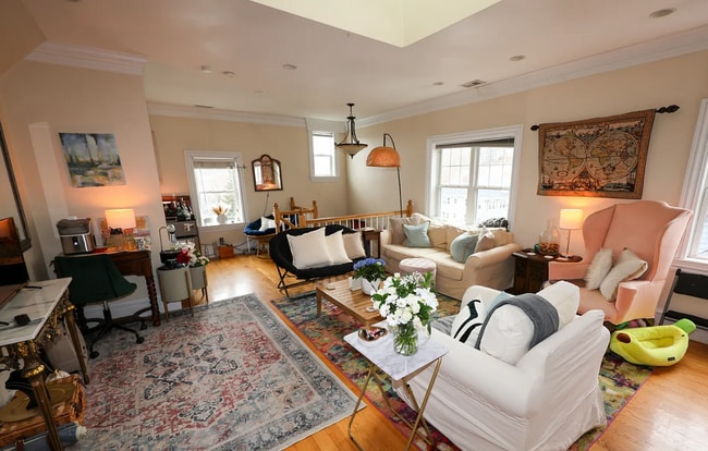 Unit 2 - 55 Hobart St