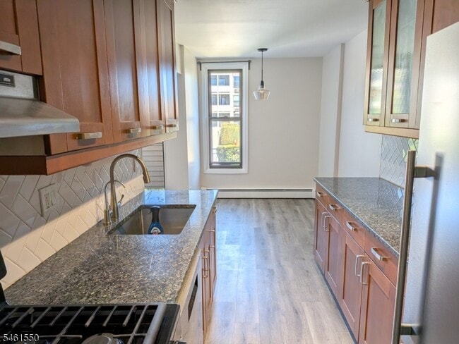 Photo - 826 Main St Unit F