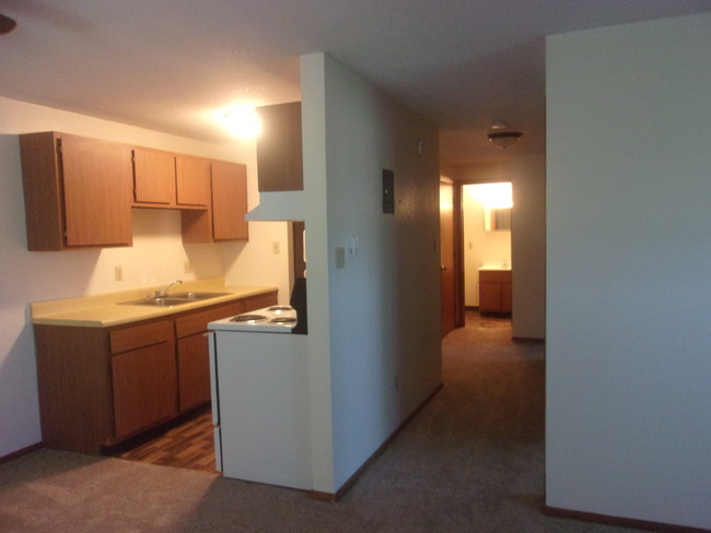 Edgewood Apartments - Edgewood Apartments