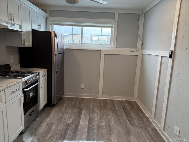 Photo - 3975 Anne Dr