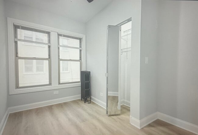 Photo - 1633 W Chase Ave Unit 3m