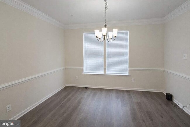 Building Photo - 210 Southwind Dr