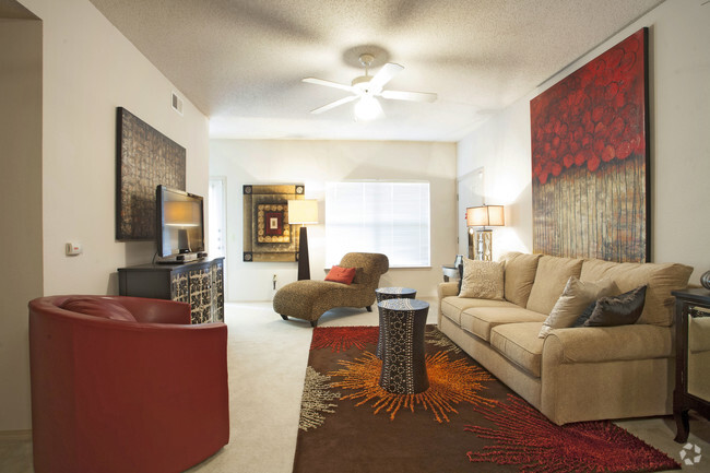 Living Area - The Greens at Hurricane Creek Rental