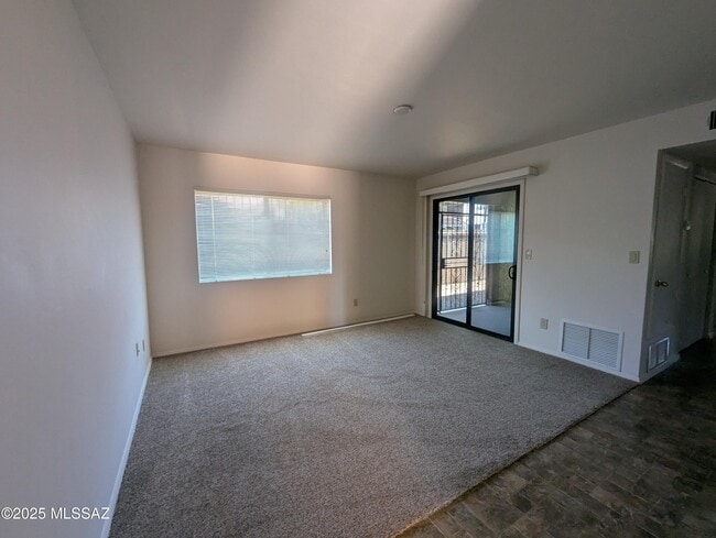 Photo - 1524 S Columbus Blvd Rental