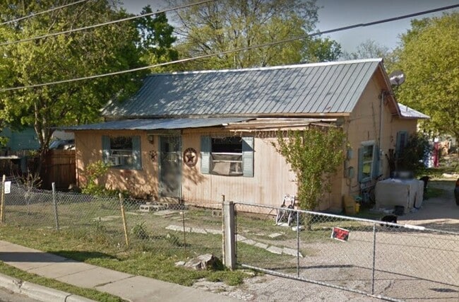 Photo - 6110 Kasper St