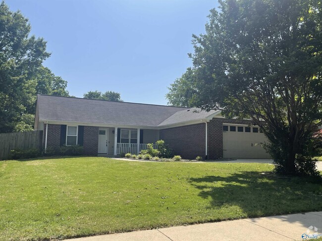 Building Photo - 109 Medicine Bend Dr Rental
