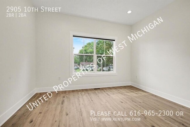 2905 10th St