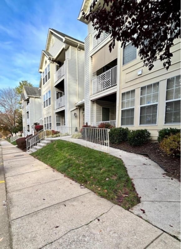 Building Photo - 8009 Township Dr Rental