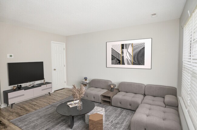2BR, 1.5BA - 1100sf- Living Area
