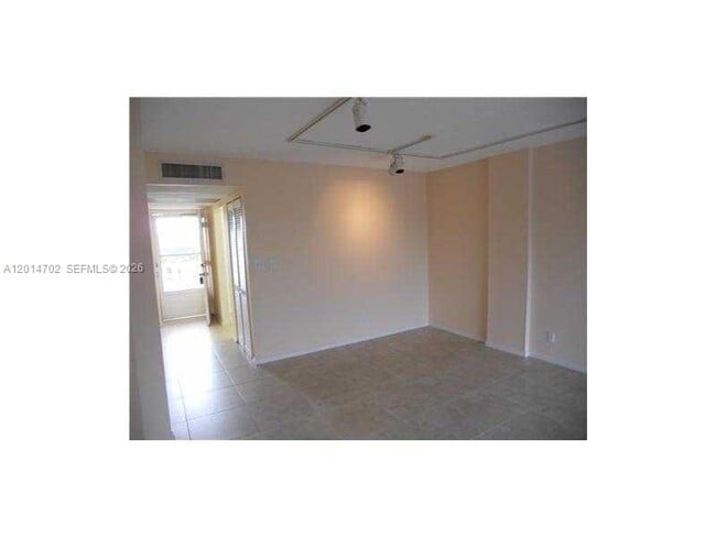Photo - 115 Royal Pk Dr Unit 4B