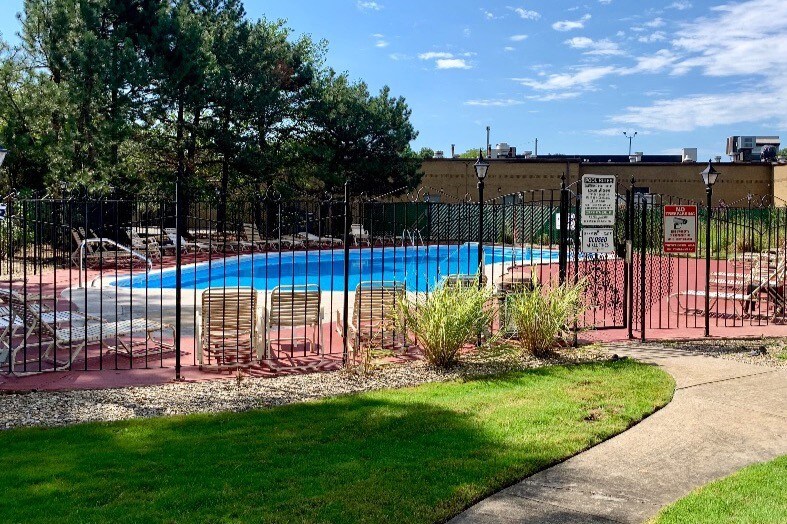 245 W Joliet St Apartment Unit 102 Schererville, IN