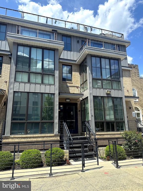 Photo - 625 Park Rd NW