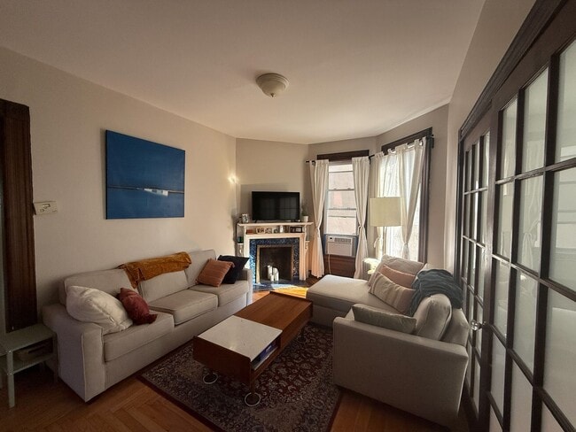 Photo - 119 Olive St Unidad 2nd Floor