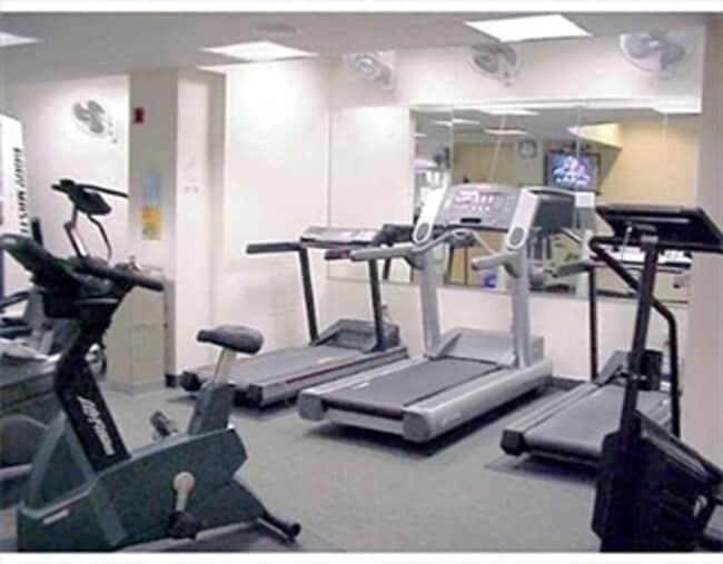 Photo - Elegant Renovated Studio with Juliet Balco...