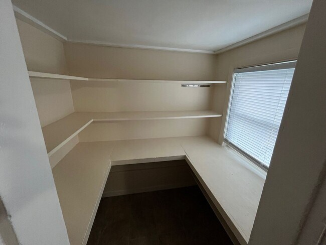 Photo - 60 Archibald St Unit Apt B