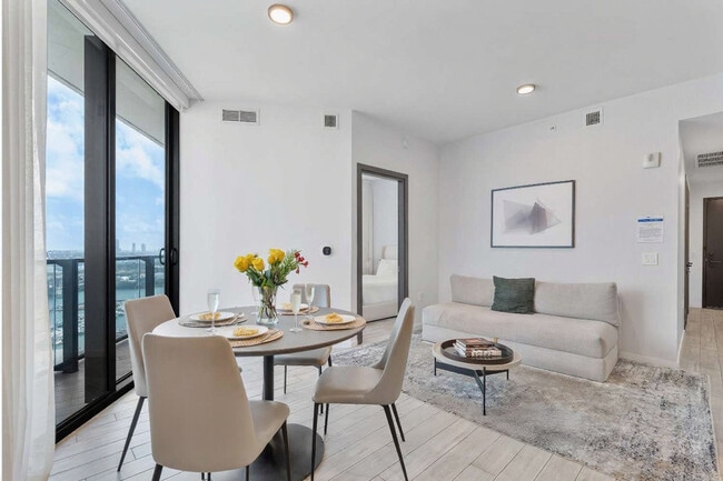 Photo - 398 NE 5th St Unit SI ID1240711P