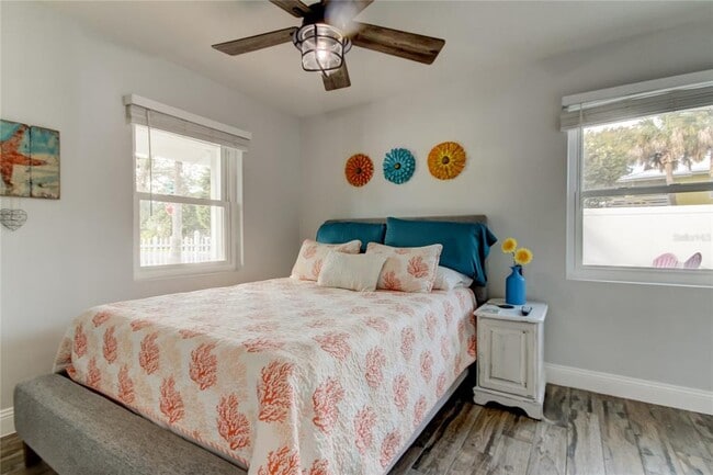 Photo - 1907 2nd St N